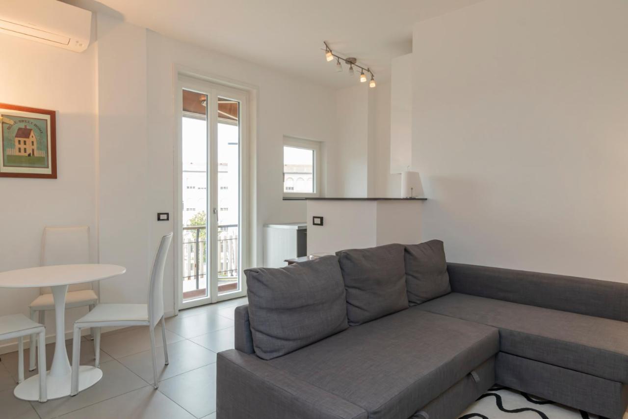 Cosy 1 Bed Flat With Terrace Apartment Milan Bagian luar foto